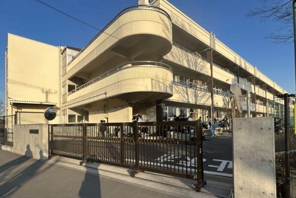 浦安市立浦安中学校