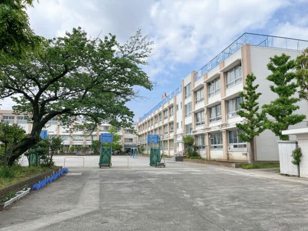 葛飾区立西亀有小学校