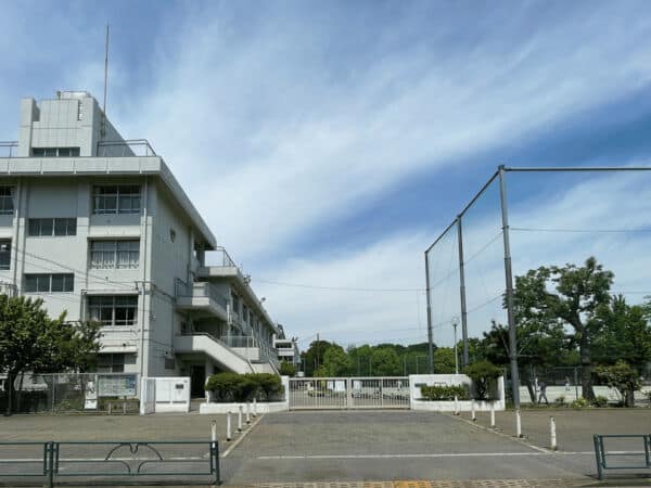 世田谷区立喜多見中学校