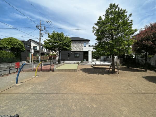 茜台公園まで約1021m