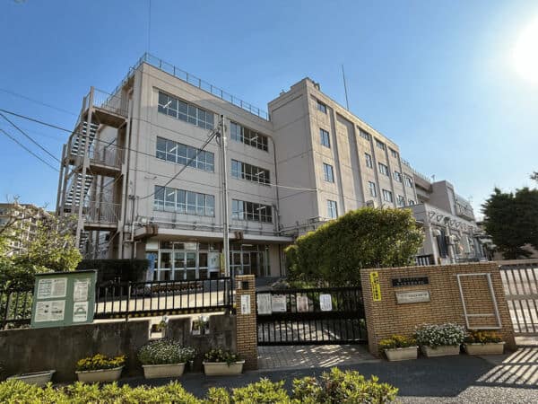 足立区立興本扇学園