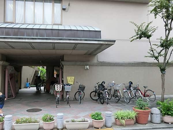 台東区立上野小学校