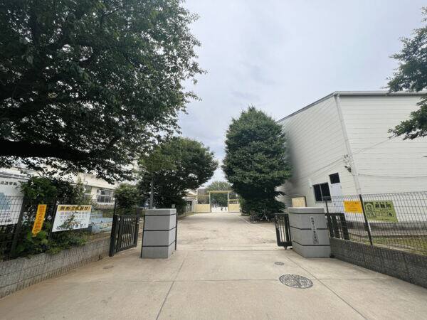 船橋市立八栄小学校