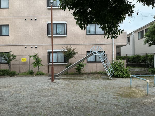 桜ヶ丘南公園まで約1155m