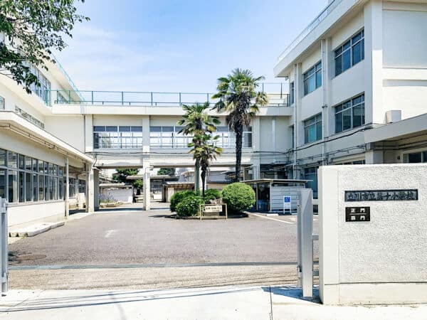 立川市立第十小学校