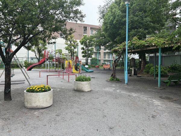 りんご公園まで約458m