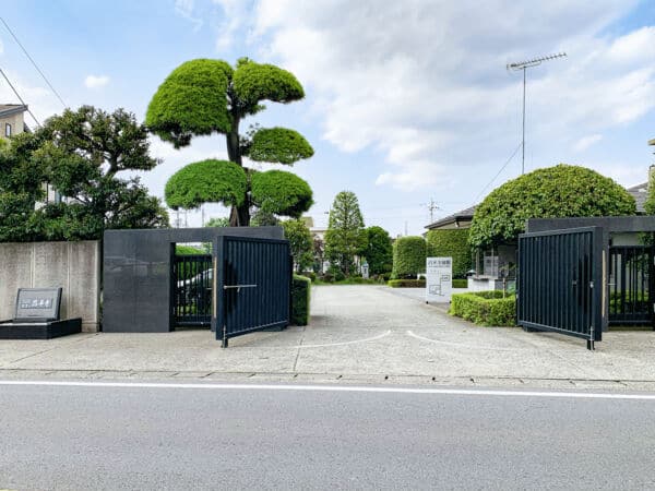 昌平寺まで約1071m
定期的にイベントが開催されており、地域の住民に親しまれている浄土真宗のお寺です。