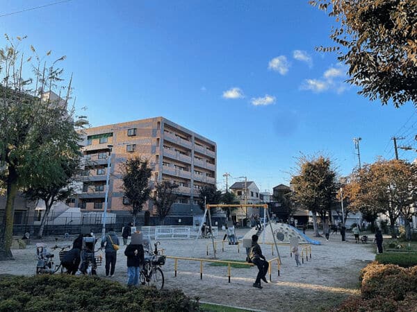 小松公園まで約1082m