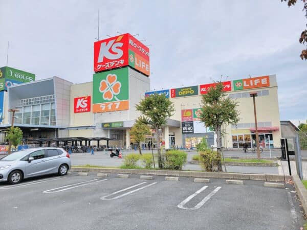 ライフ高槻城西店まで約772m
