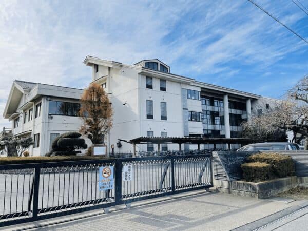 太田市立休泊中学校