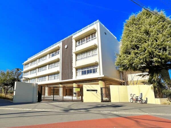 府中市立府中第十小学校