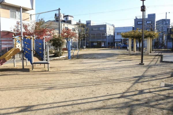 旭西公園まで約813m