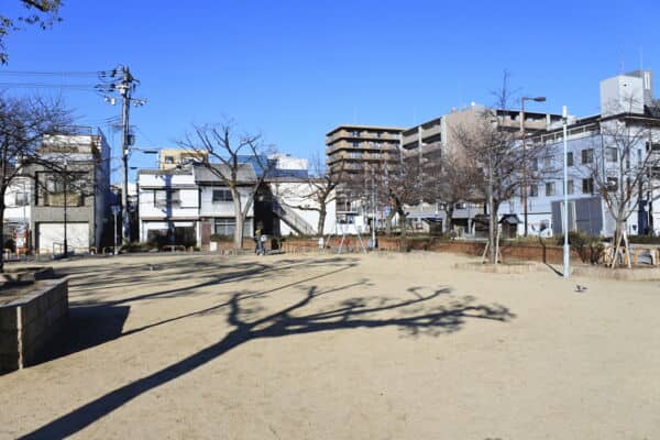 松通公園まで約308m