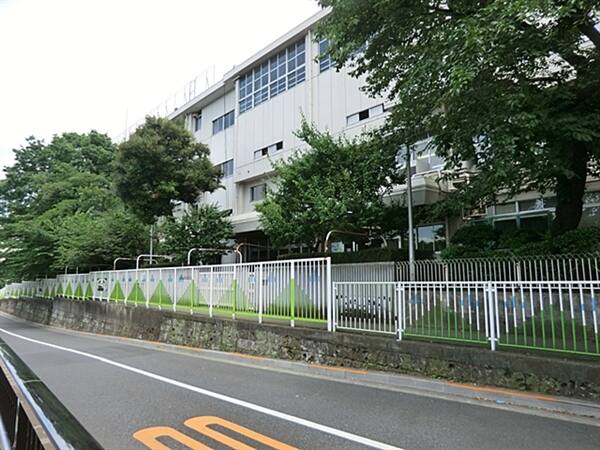 台東区立忍岡中学校