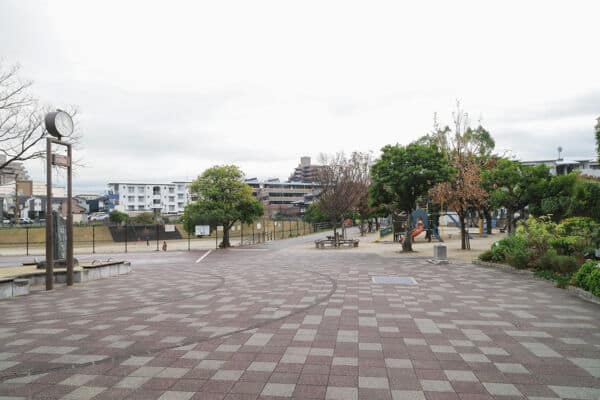 野間大池公園まで約1205m