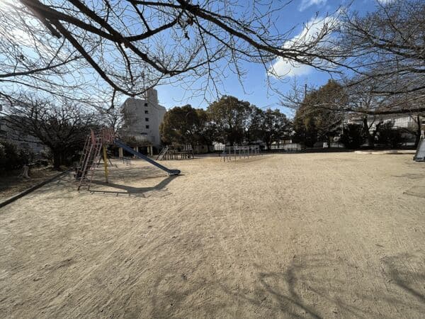 高瀬公園まで約1079m