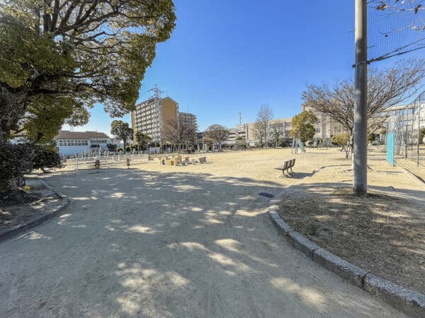 高田公園まで約609m
