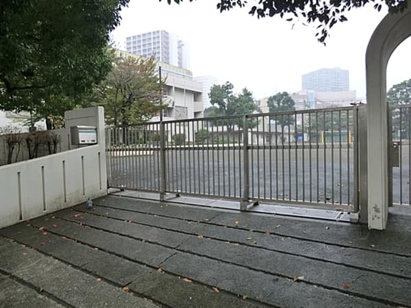 横浜市立神奈川小学校