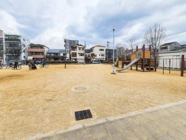 山之内中央公園まで約1156m