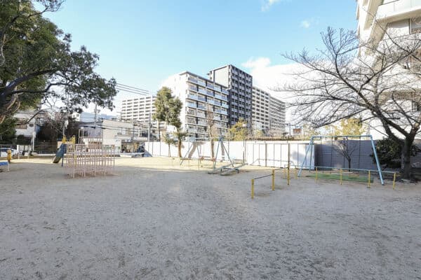 海老江上一児童遊園まで約939m