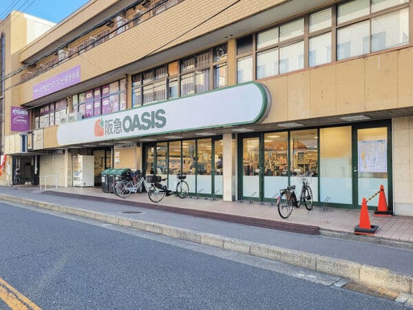 阪急オアシス蛍ヶ池店まで約296m