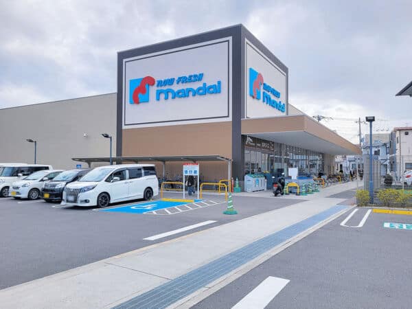 万代堺深井店まで約740m