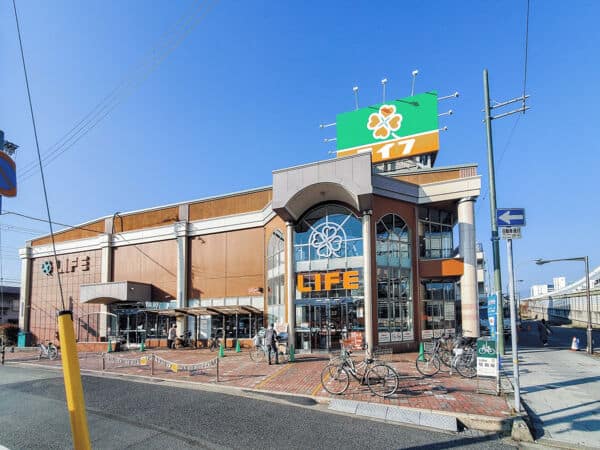 ライフ武庫川店まで約684m