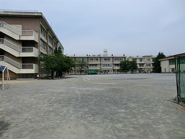 川崎市立玉川小学校