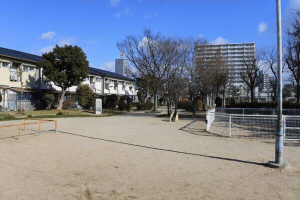 御崎南公園まで約1223m