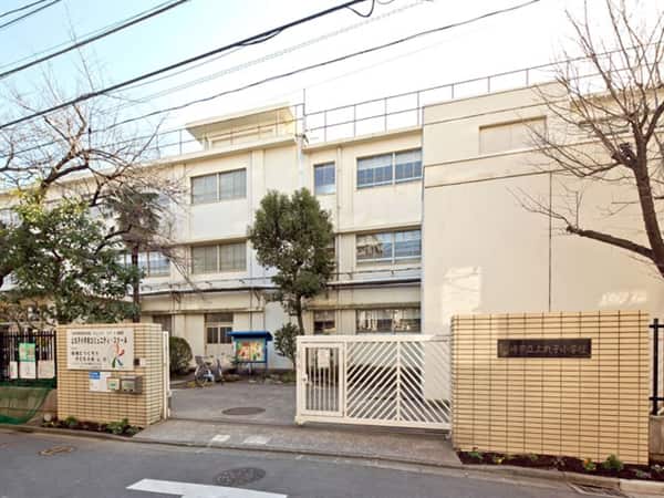 川崎市立上丸子小学校