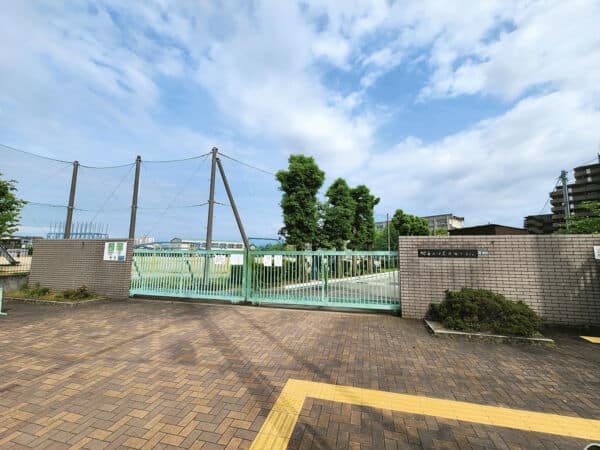 堺市立日置荘西小学校