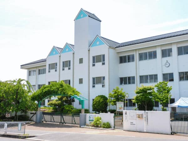 高槻市立阿武山小学校