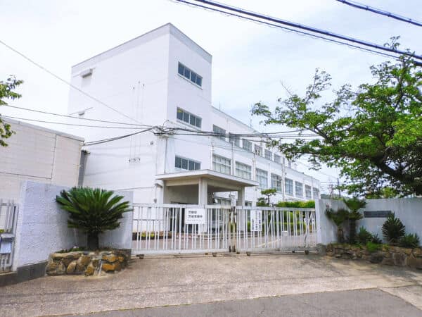 高槻市立五領中学校