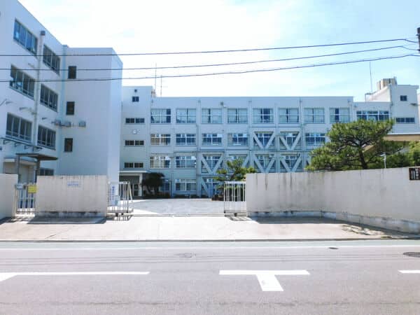 高槻市立城南中学校