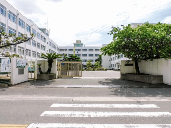 高槻市立第十中学校