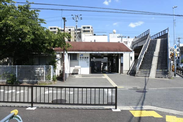 阪和線「百舌鳥」駅まで約720m