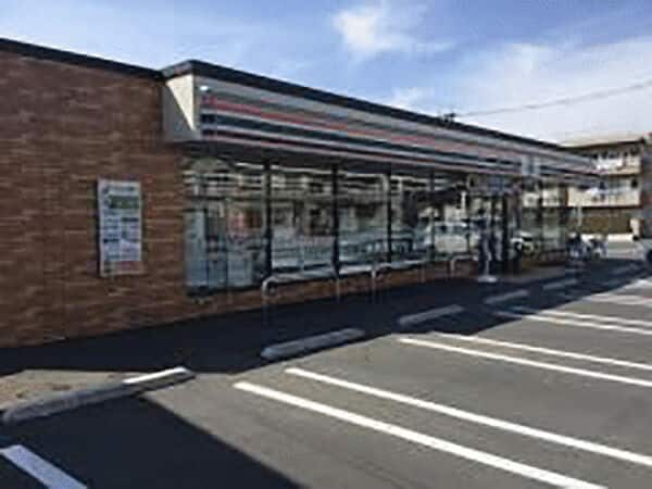 セブンイレブン越谷大林店まで約678m