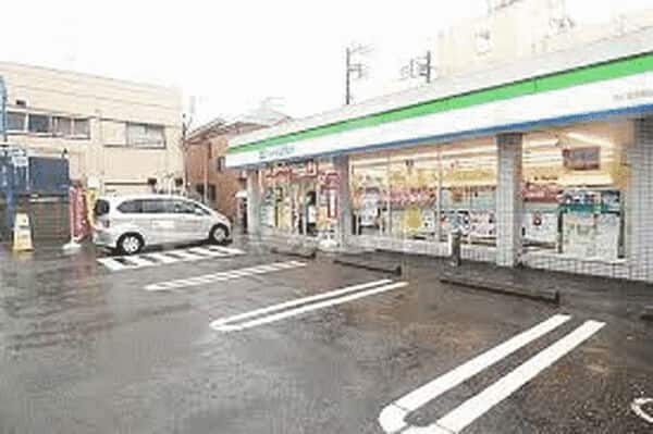 ファミリーマート市川新田店まで約853m