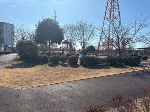 新郷東部公園まで約1165m