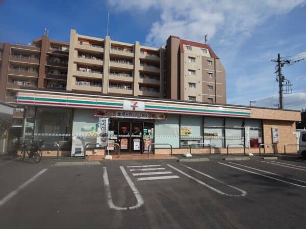 セブンイレブン大田区南雪谷5丁目店まで約883m