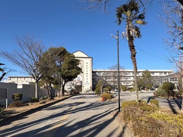 越谷市立南中学校