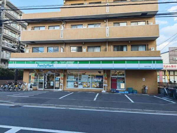 ファミリーマート 日吉六丁目店まで約1342m