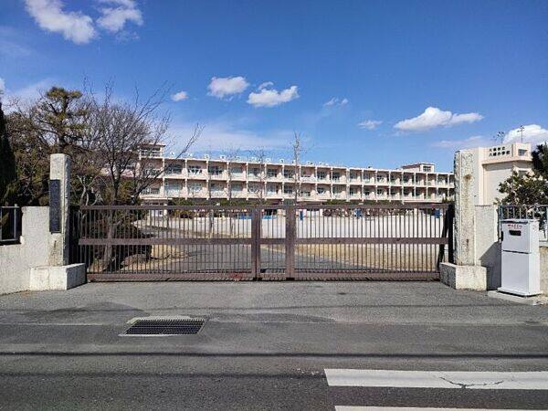 八潮市立八幡小学校