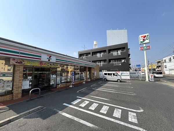 セブンイレブン名古屋味鋺店まで約704m
