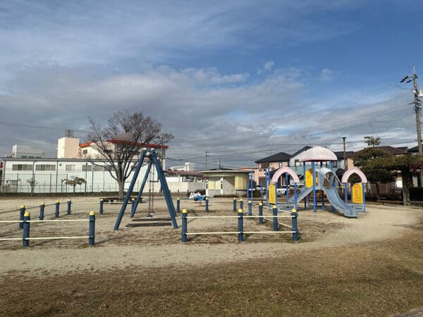 菅池公園まで約177m