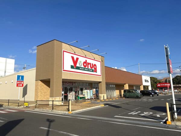 Vドラッグ岡崎医療センター前店まで約440m