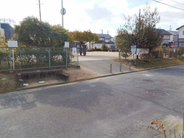 小針公園まで約666m