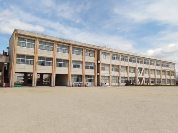 大府市立吉田小学校