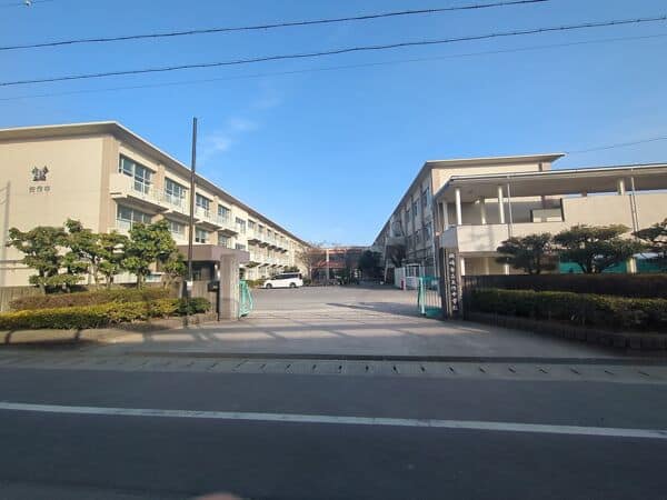 岡崎市立矢作中学校