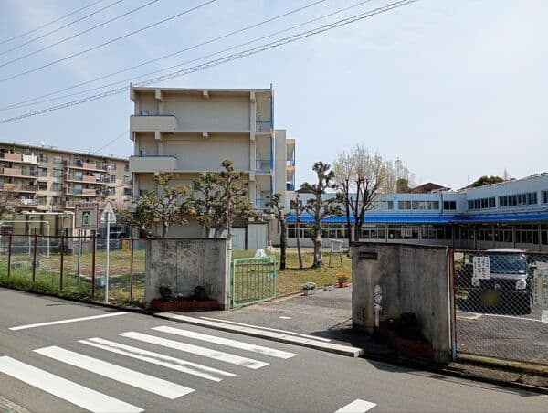 春日井市立岩成台小学校